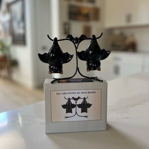 Cracker Barrel Bat Salt & Pepper Shakers NIB